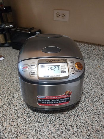 reviewer image of the rice cooker