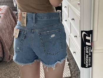 reviewer wearing the shorts from behind
