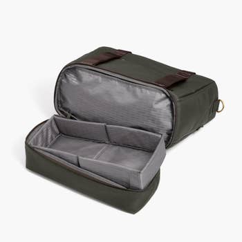 Green travel bag with open compartment and adjustable dividers
