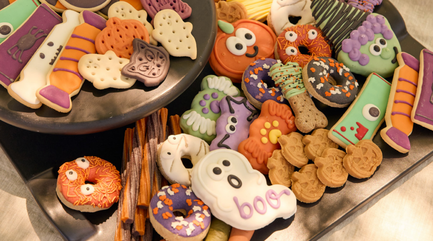 halloween themed dog and cat treats
