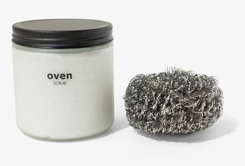 The oven cleaner and steel wool sponge 