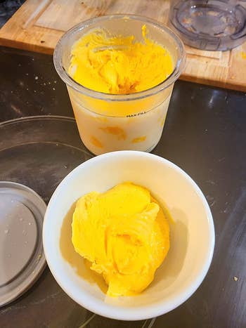 A reviewer's smooth yellow ice cream