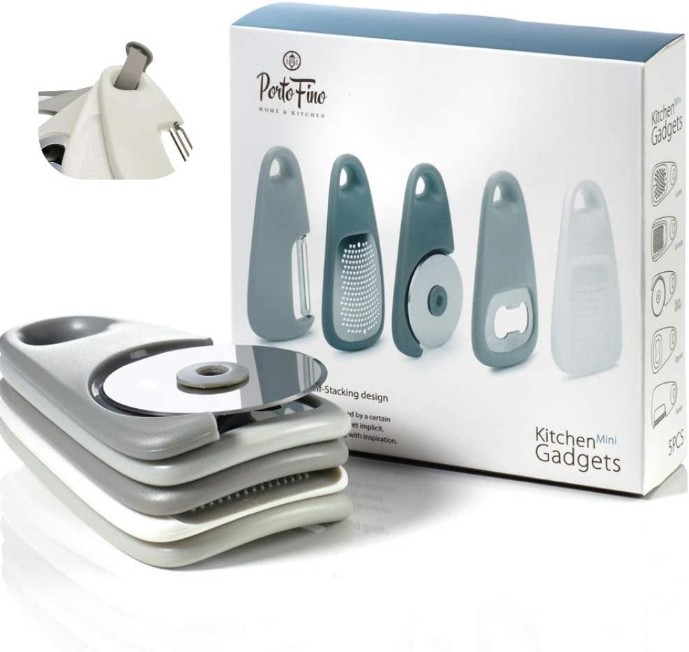 the pack of kitchen tools and how they fit together