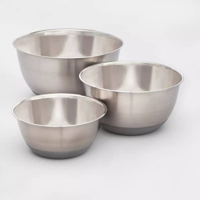 The mixing bowls