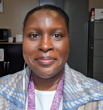 reviewer showing what their face looks like both before and after using the oil absorbing face roller