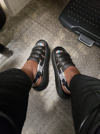 another reviewer wearing them in black