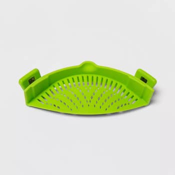 Image of the green strainer