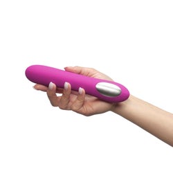 Model holding vibrator