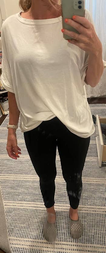 reviewer wearing apical  successful  white