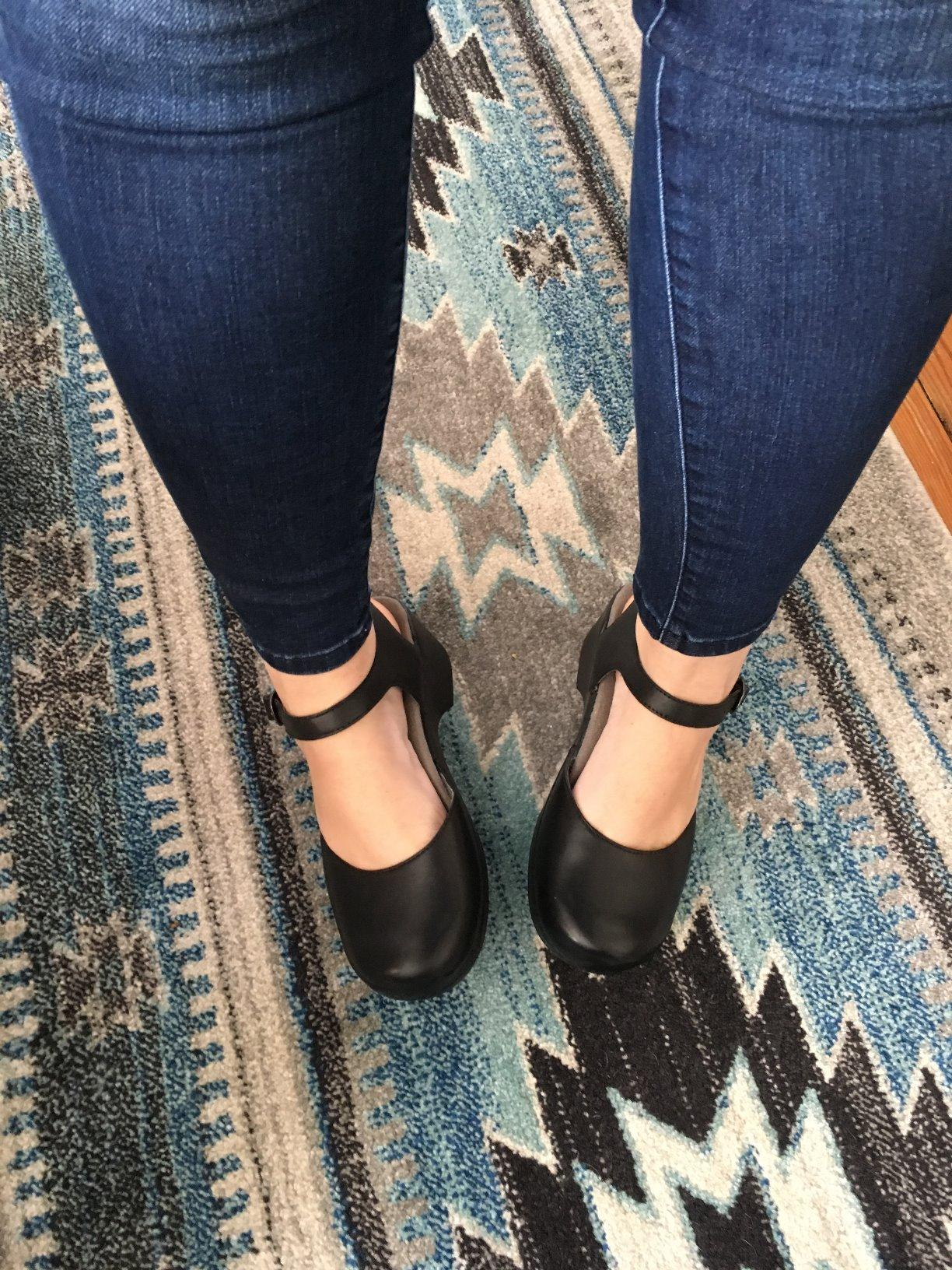 naturalizer black ankle boots