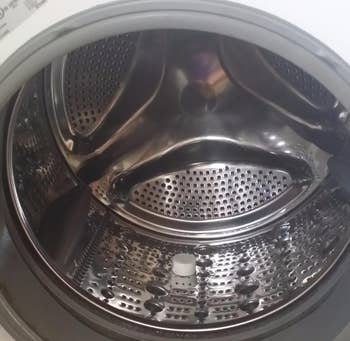inside of a reviewers washing machine