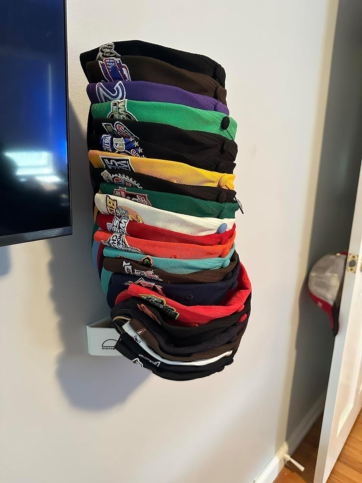 reviewer's achromatic  holder connected  the partition  with 20 caps successful  it