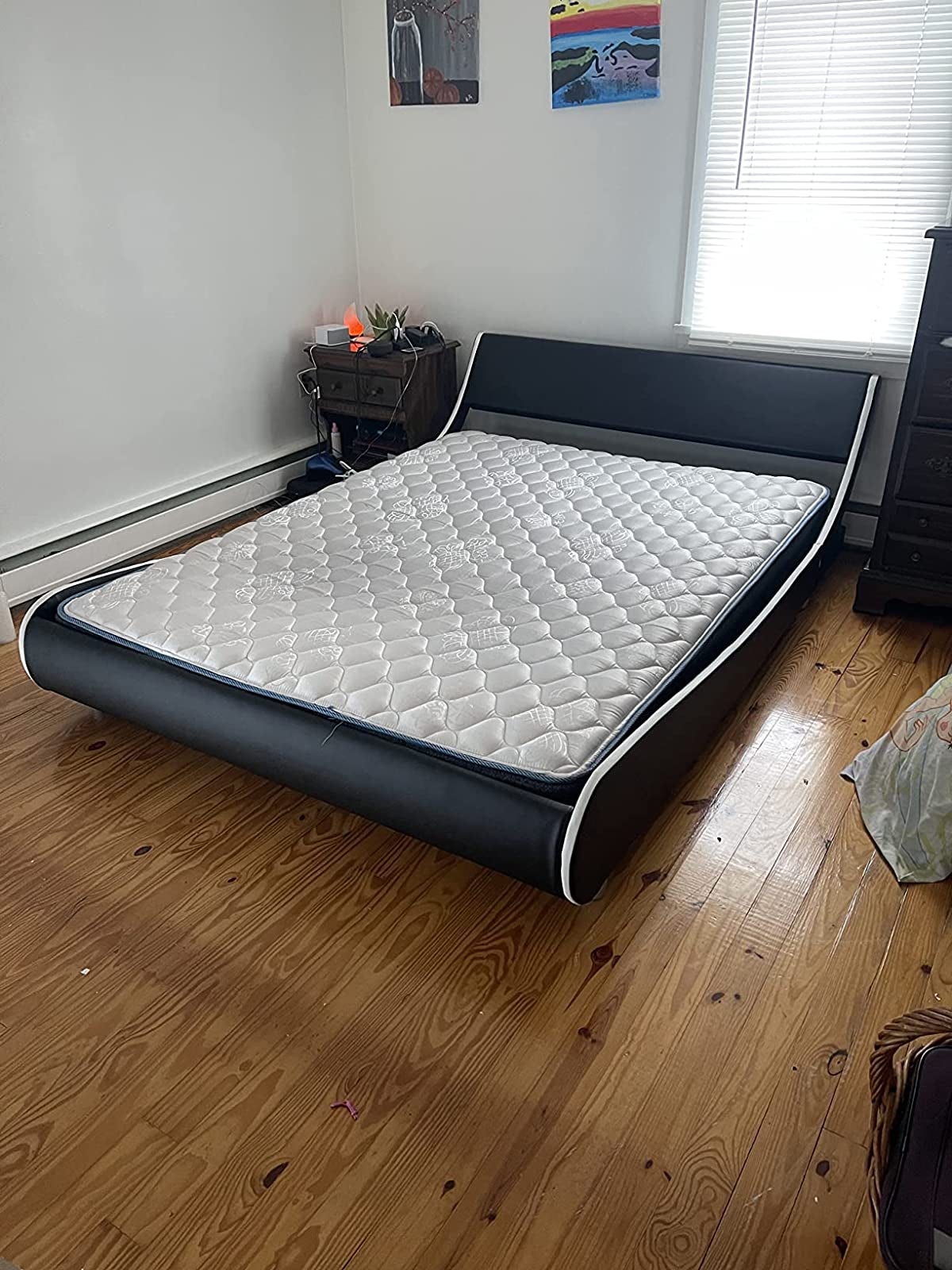 15 Best Floating Beds That Aren’t Optical Illusions