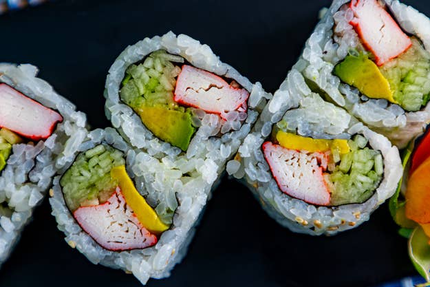 Yalangoch sutchi qiz