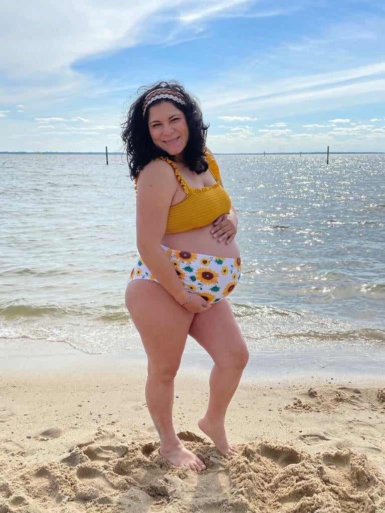22 Best Maternity Swimsuits That Will Fit Swimmingly
