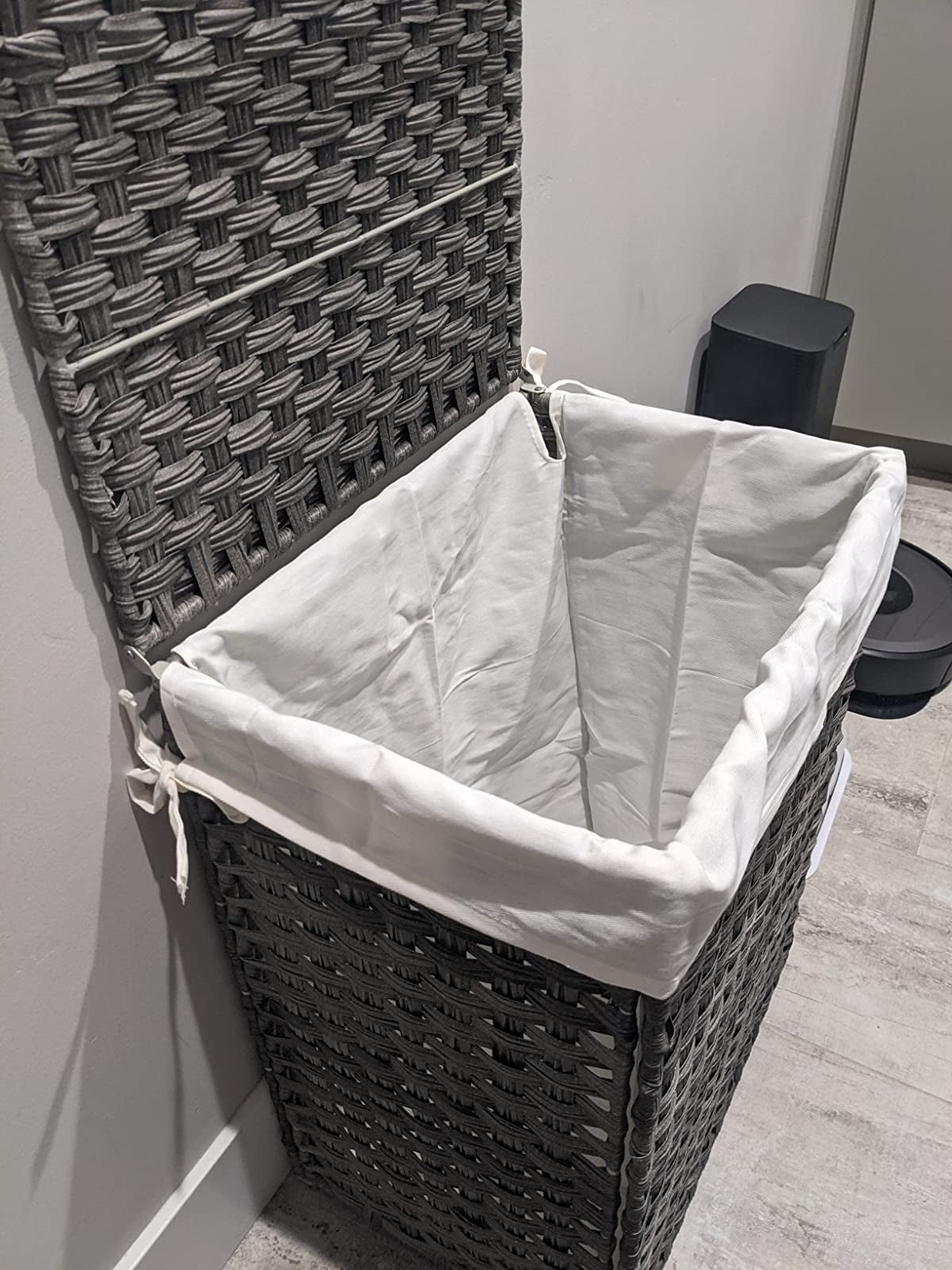Dream Lifestyle Strong Mesh Pop-up Laundry Hamper,Quality Collapsible  Laundry Basket with Durable Handles Solid Bottom,Easy to Open and Fold Flat  for Storage 
