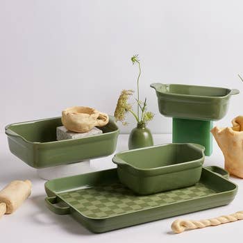 the green bakeware set
