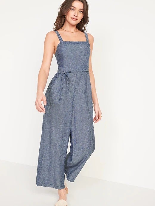 30 Cute Jumpsuits That'll Make You Look Put-Together