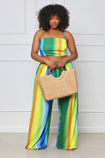 the two piece set that is ombre rainbow colors
