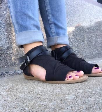 Reviewer photo of the black canvas sandals