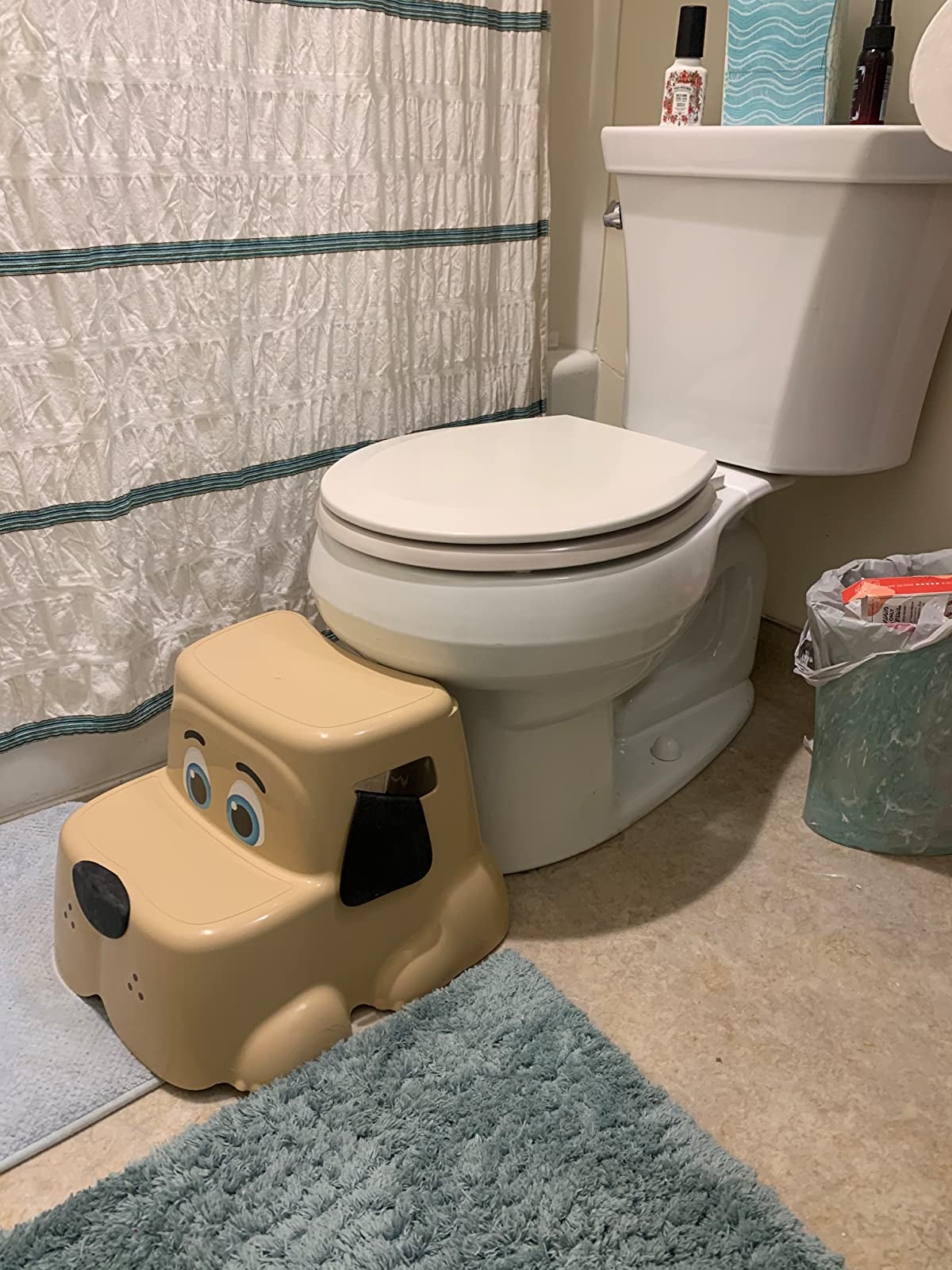 Baby shark doo doo was playing with her sisters poo poo poo . . There  are pros and cons to a composting toilet that's for sure…