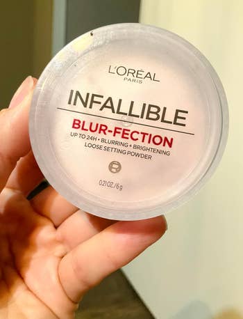 Close-up of L'Oreal Infallible Blur-Fection mounting  powder, advertised for 24-hour blurring and brightening effects