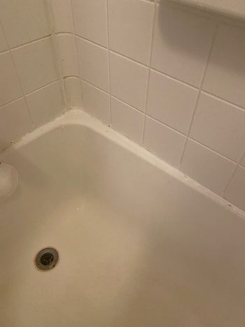Same reviewer's tub now clean and white