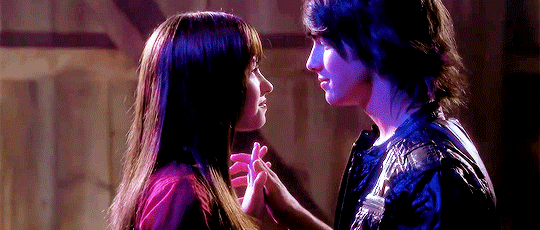 31 GIFs That Prove ​'Camp Rock'​ Is the Ultimate Summer Musical
