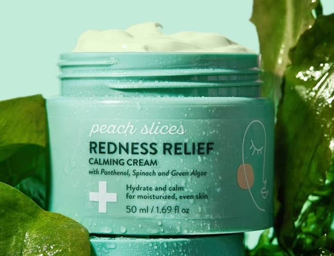 Peach Slices Redness Relief Calming Cream with panthenol, spinach, and greenish algae for hydrating and calming tegument
