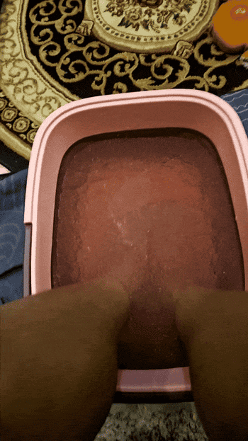 reviewer's feet successful a ft tub with jelly pedicure mix