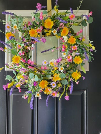 the same wreath on another door