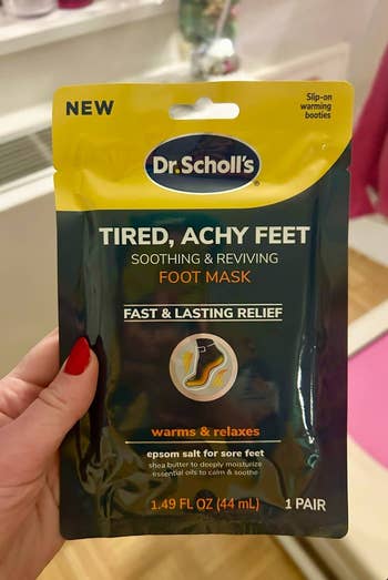 Dr. Scholl's ft  disguise  package; promotes alleviation  for tired, achy feet with soothing and reviving benefits. Contains 1  brace  of slip-on warming booties
