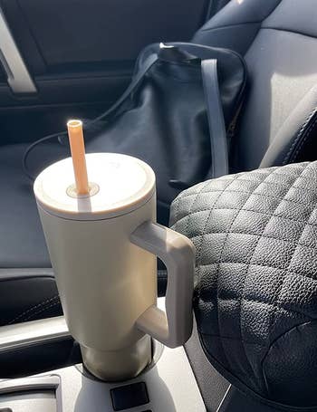 the simple modern tumblr in a reviewer's car drink holder