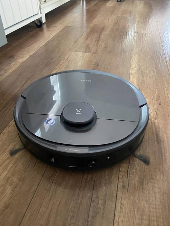 a reviewer's robot vacuum