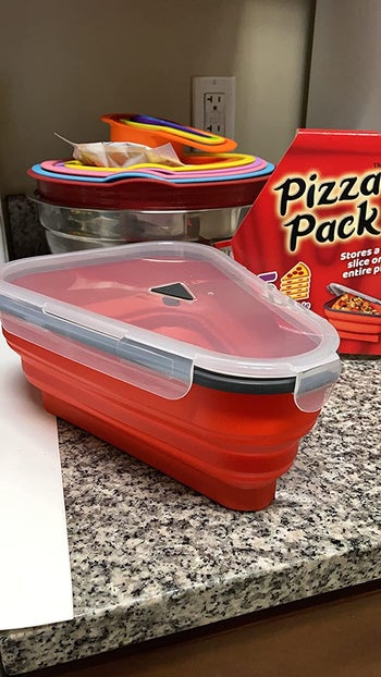 This collapsible pizza pack container is a genius way to store multiple  slices