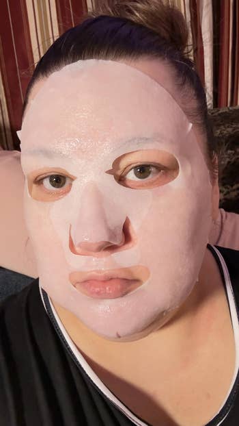reviewer wearing a expanse disguise for skincare, showing a close-up of the face