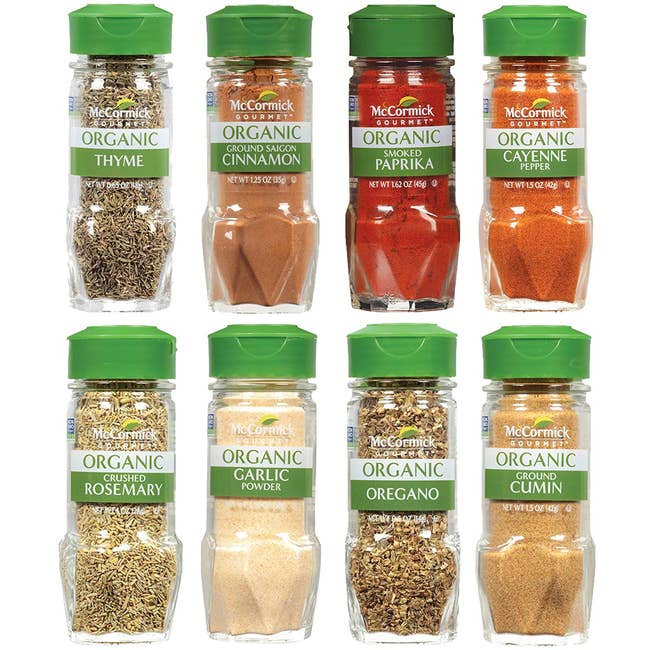 eight spices in standard size jars