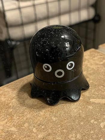 The octopus-shaped blackhead remover