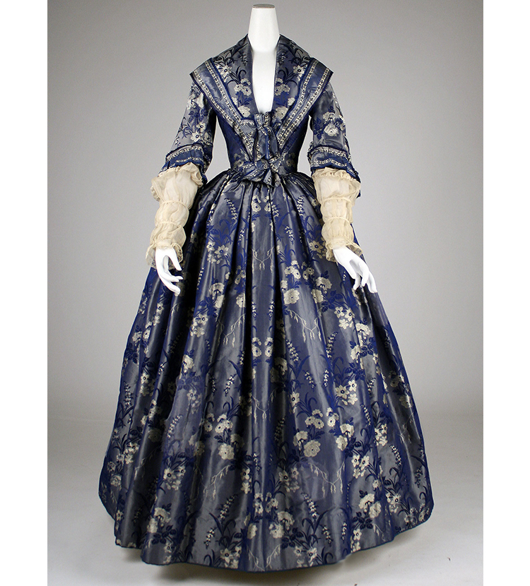 1800 costume dresses