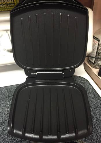 Reviewer image of black panini press opened