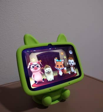 reviewer image of the tablet depicting four animated animals