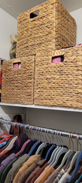 A reviewer shows the cubes in their closest