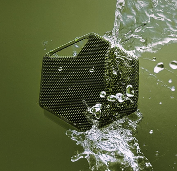 body scrubber in green