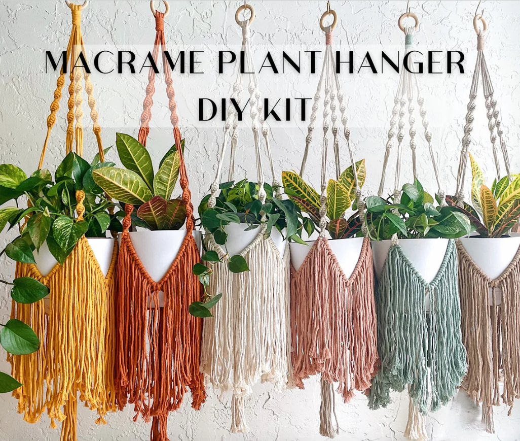 A Cheap and Easy Hanger Alternative - Mama and More