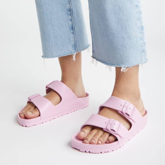 model wearing slippers in pink