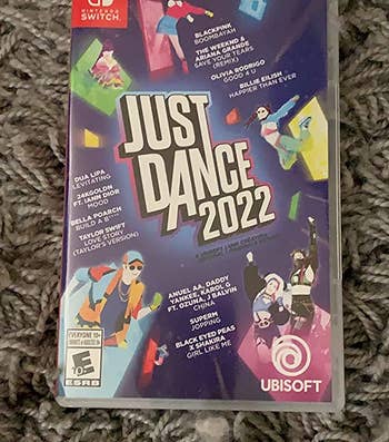 A reviewer's Just Dance 2022 video game