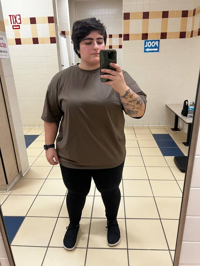 The shirt worn by a reviewer indoors