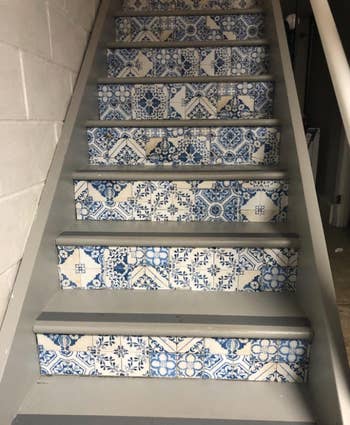 reviewer's stairway with the wallpaper applied on the stair risers