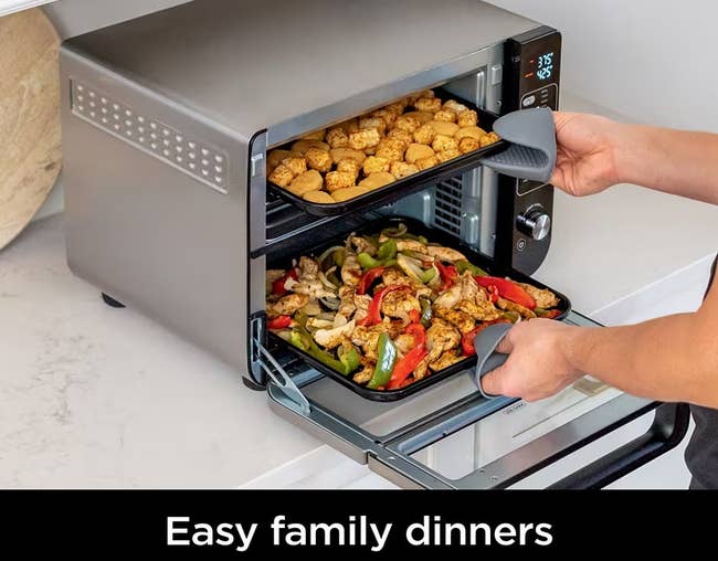 a dual toaster oven and air fryer