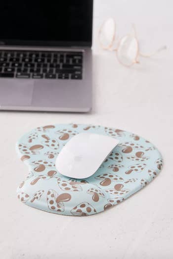 mushroom-printed mouse pad with wrist support